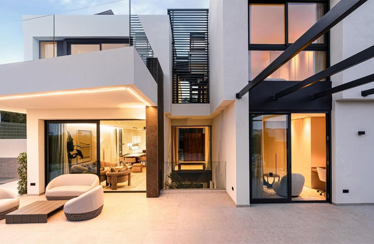 Resale - Villa - La Nucia