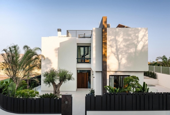 Resale - Villa - La Nucia