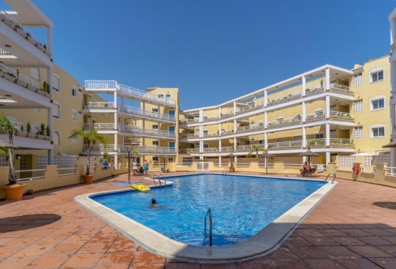 Resale - Apartment - Orihuela Costa - Campoamor