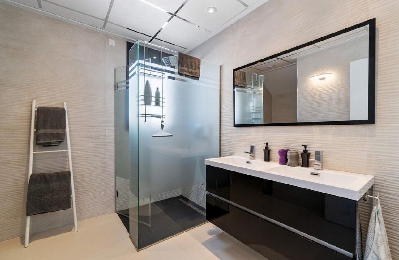 Resale - Villa - Orihuela Costa - Campoamor