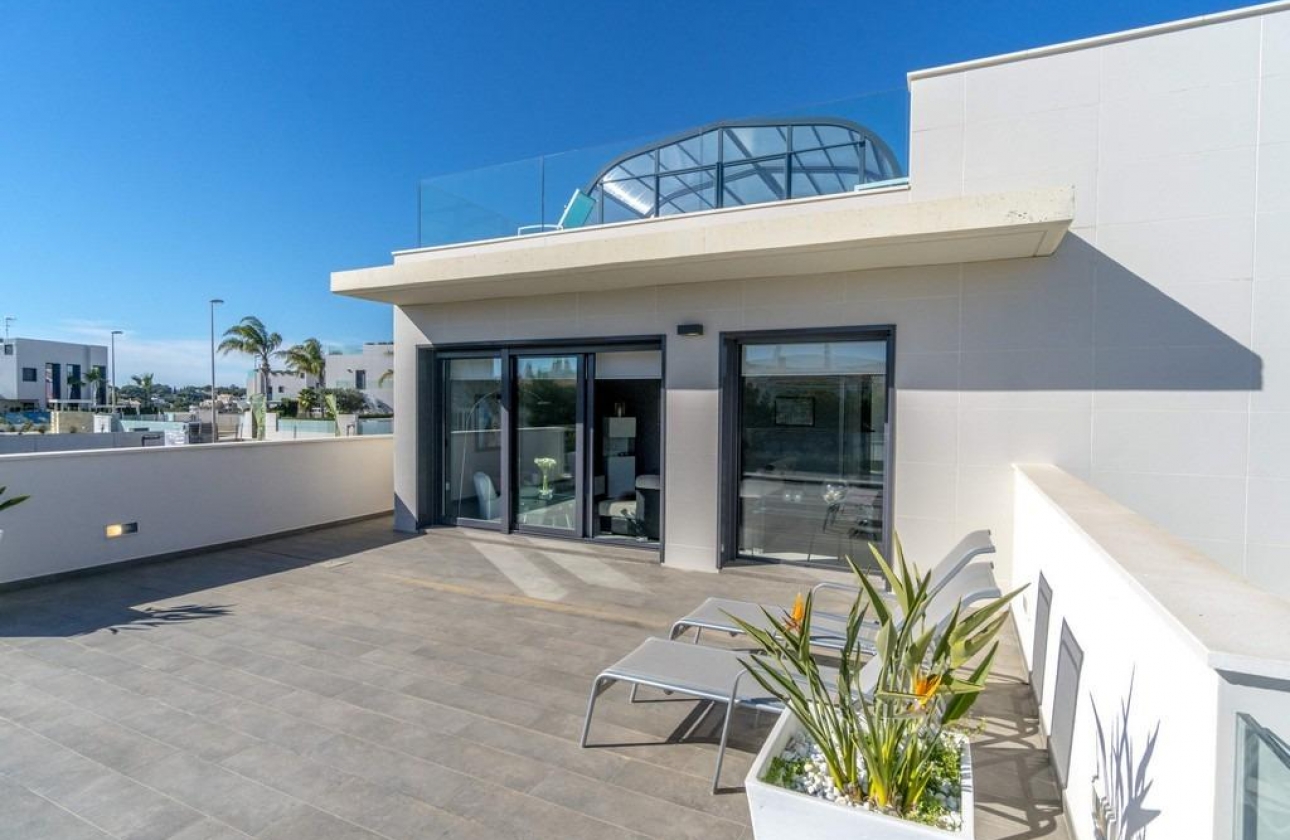 Resale - Villa - Orihuela Costa - Campoamor