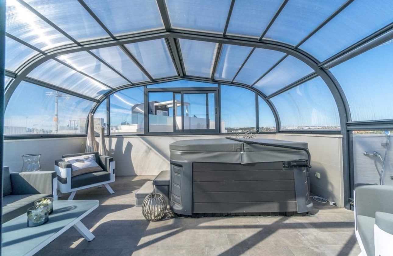 Resale - Villa - Orihuela Costa - Campoamor