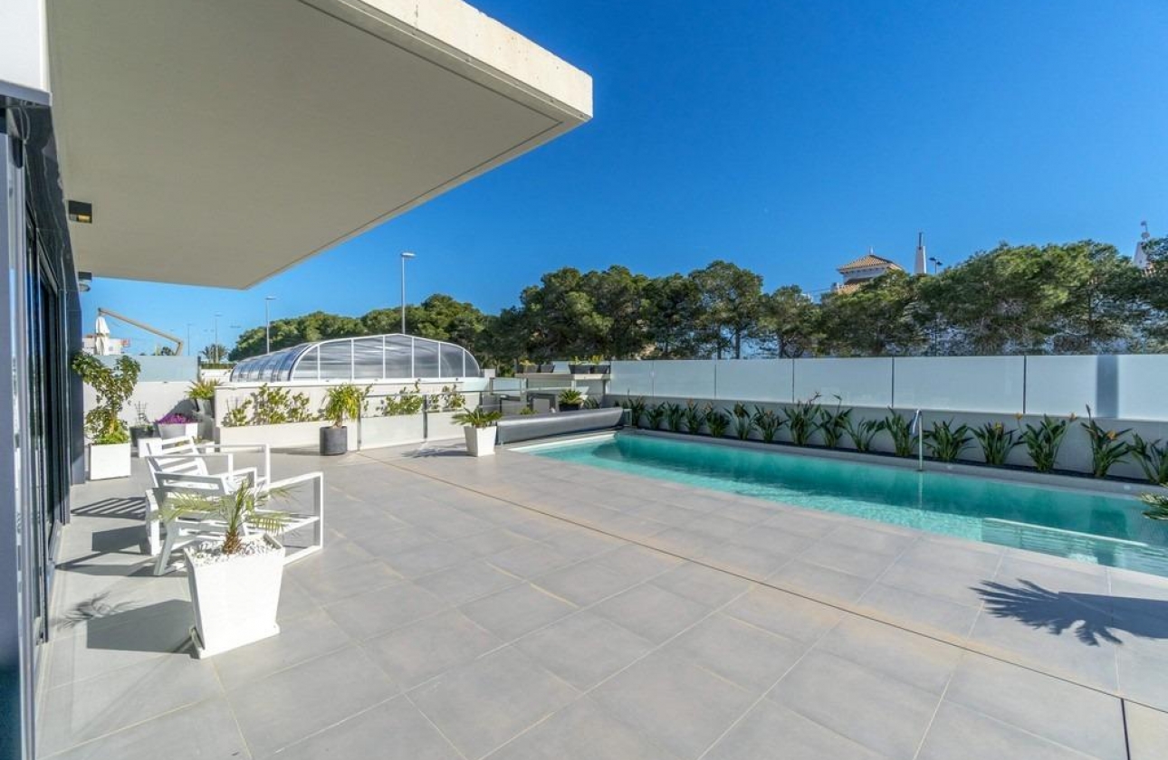 Resale - Villa - Orihuela Costa - Campoamor