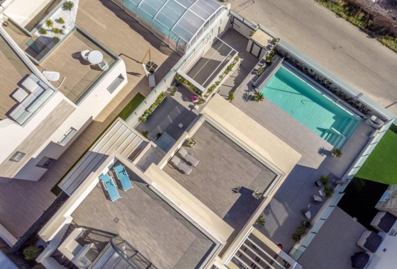 Resale - Villa - Orihuela Costa - Campoamor