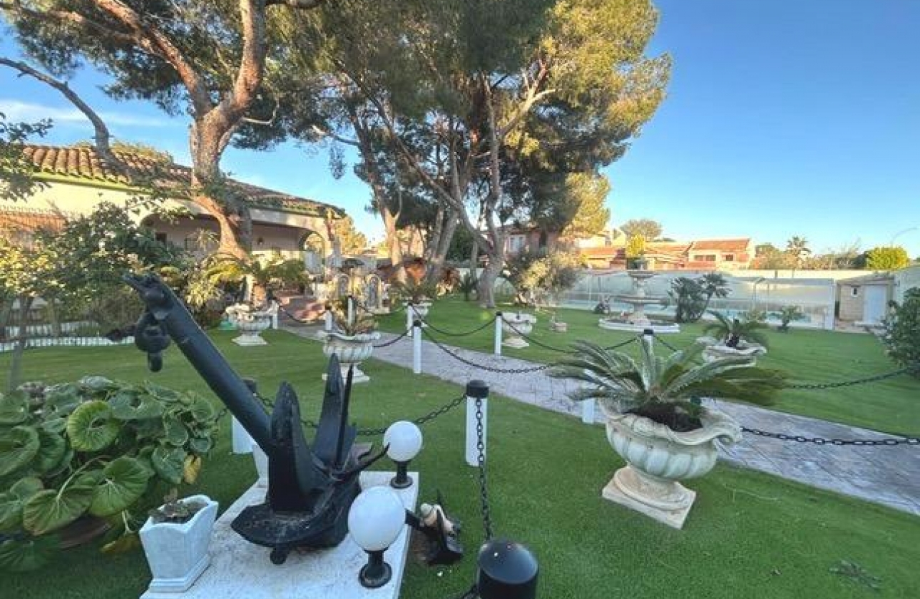 Wiederverkauf - Villa - Orihuela Costa - Altos de Campoamor