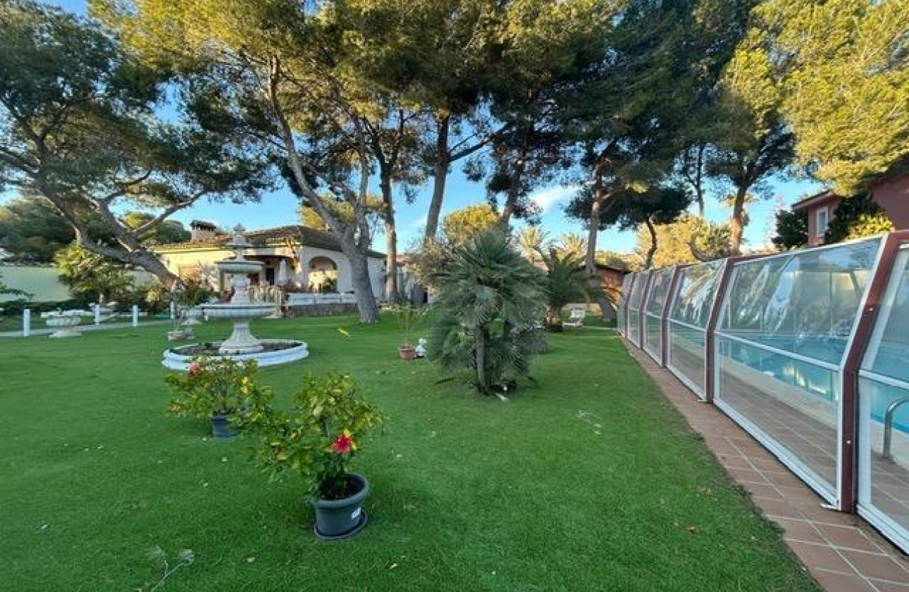 Wiederverkauf - Villa - Orihuela Costa - Altos de Campoamor