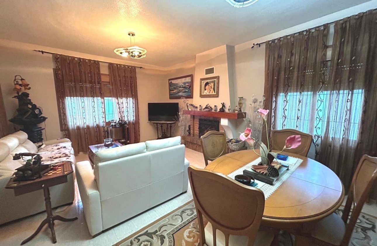 Wiederverkauf - Villa - Orihuela Costa - Altos de Campoamor