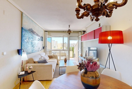 Resale - Apartment - Orihuela Costa - Campoamor