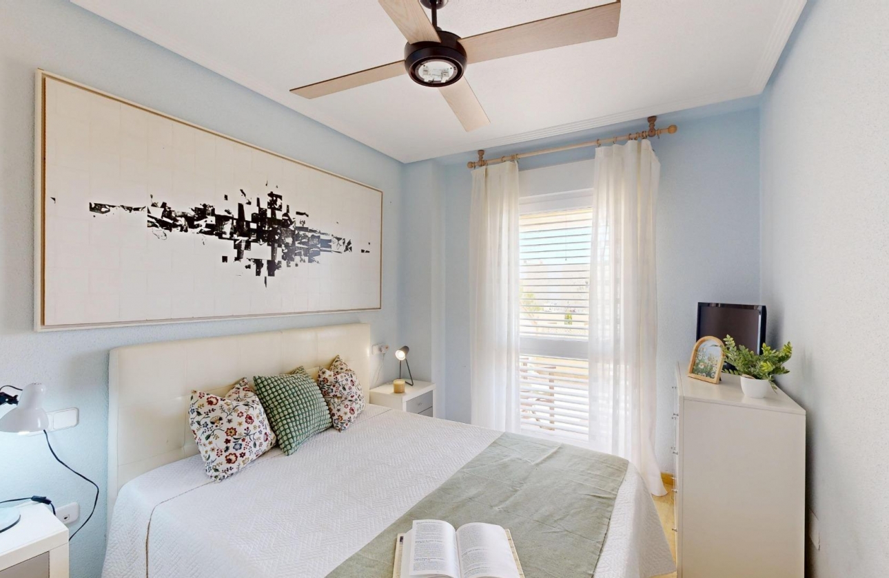 Resale - Apartment - Orihuela Costa - Campoamor