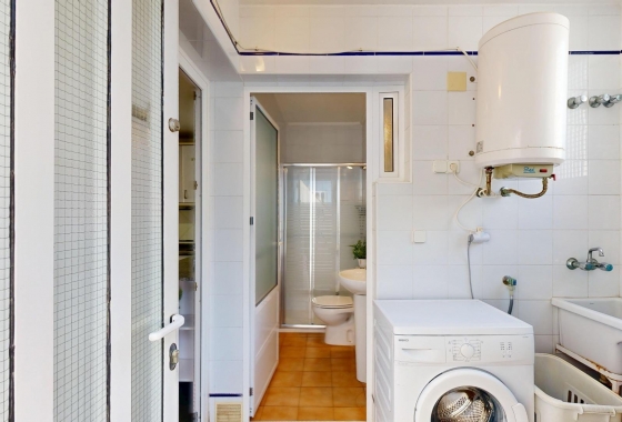 Resale - Apartment - Orihuela Costa - Campoamor