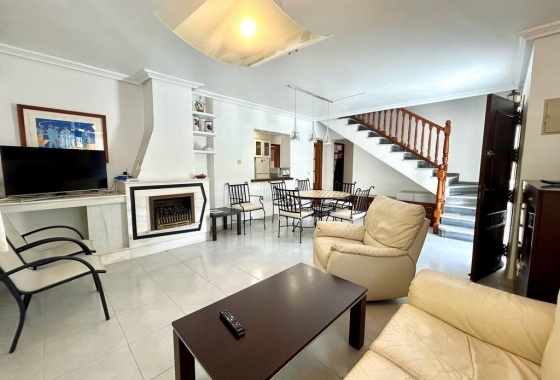 Wiederverkauf - Villa - Orihuela Costa - La Zenia