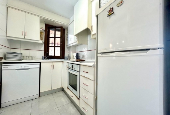 Wiederverkauf - Villa - Orihuela Costa - La Zenia