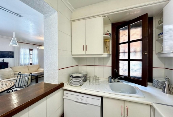 Wiederverkauf - Villa - Orihuela Costa - La Zenia