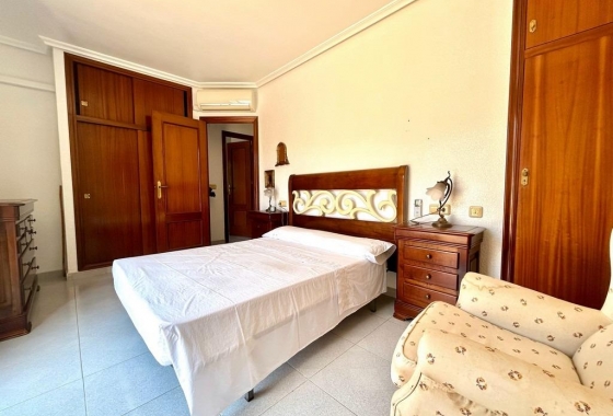 Wiederverkauf - Villa - Orihuela Costa - La Zenia