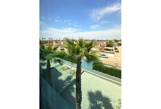 Resale - Apartment - Guardamar del Segura - El Raso