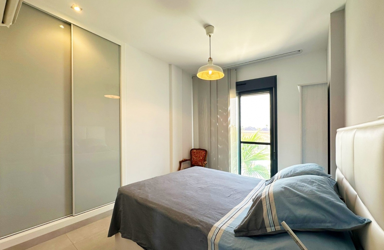 Resale - Apartment - Guardamar del Segura - El Raso