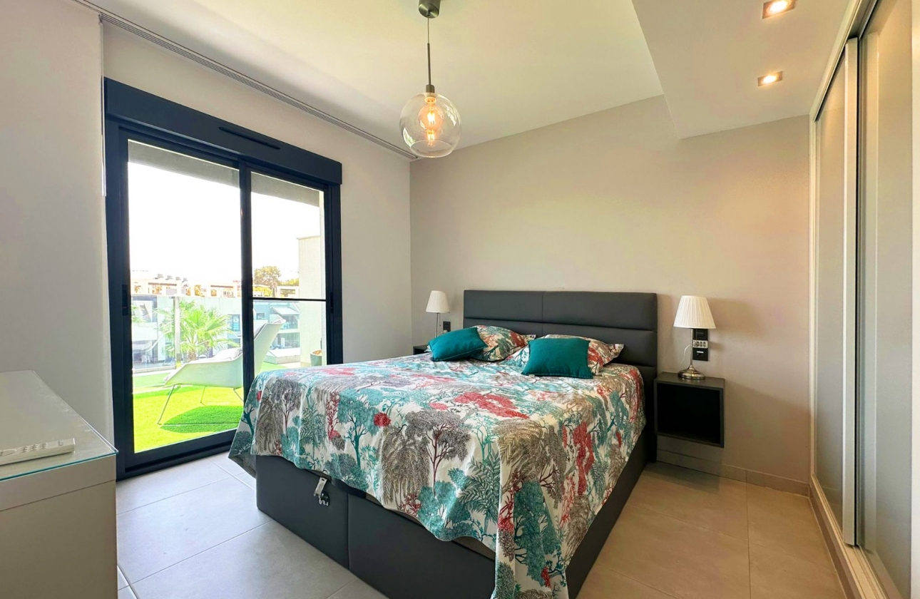 Resale - Apartment - Guardamar del Segura - El Raso