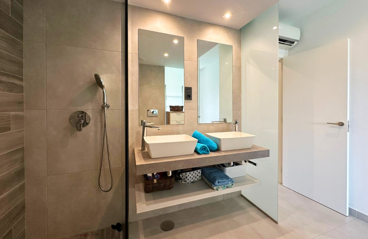 Resale - Apartment - Guardamar del Segura - El Raso