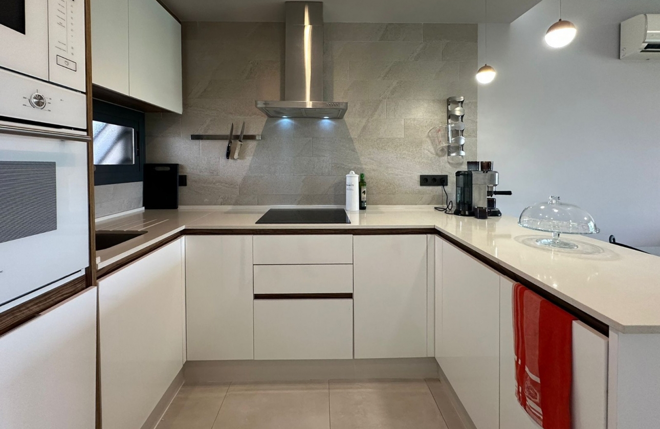 Resale - Apartment - Guardamar del Segura - El Raso