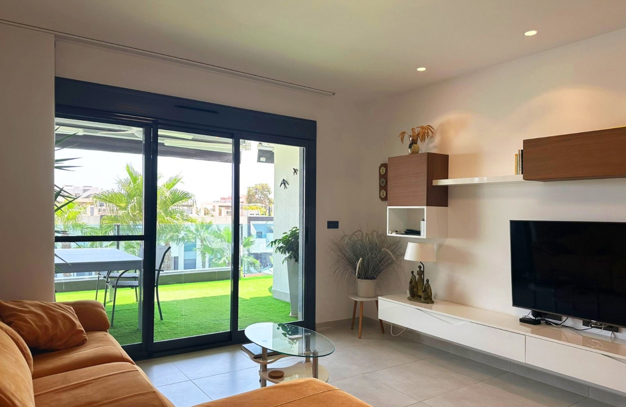 Resale - Apartment - Guardamar del Segura - El Raso