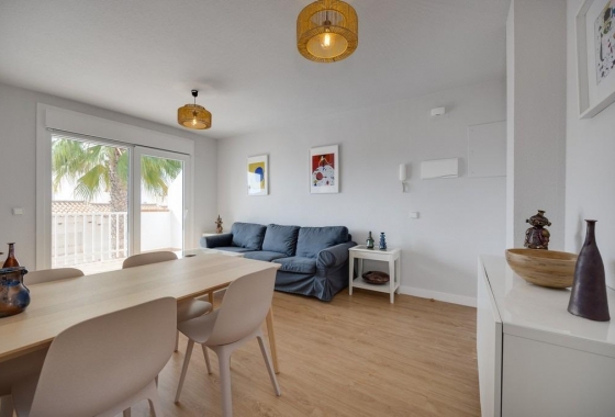 Resale - Apartment - Orihuela Costa - Campoamor