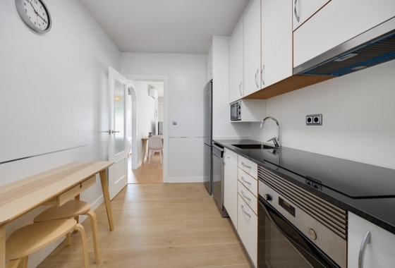 Resale - Apartment - Orihuela Costa - Campoamor