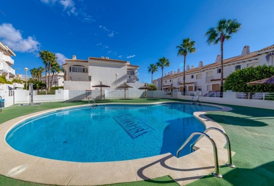 Resale - Apartment - Orihuela Costa - Campoamor