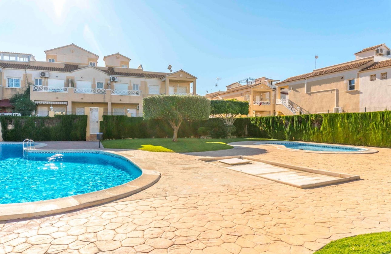 Resale - Townhouse - Torrevieja - Nueva Torrevieja