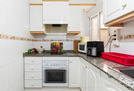 Wiederverkauf - Wohnung - Torrevieja - Centro