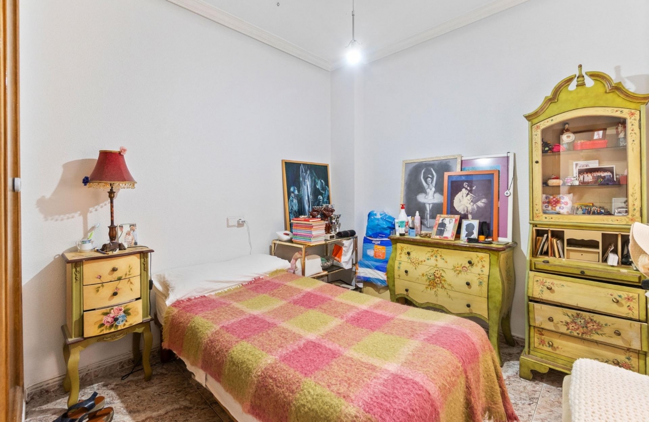 Wiederverkauf - Wohnung - Torrevieja - Centro