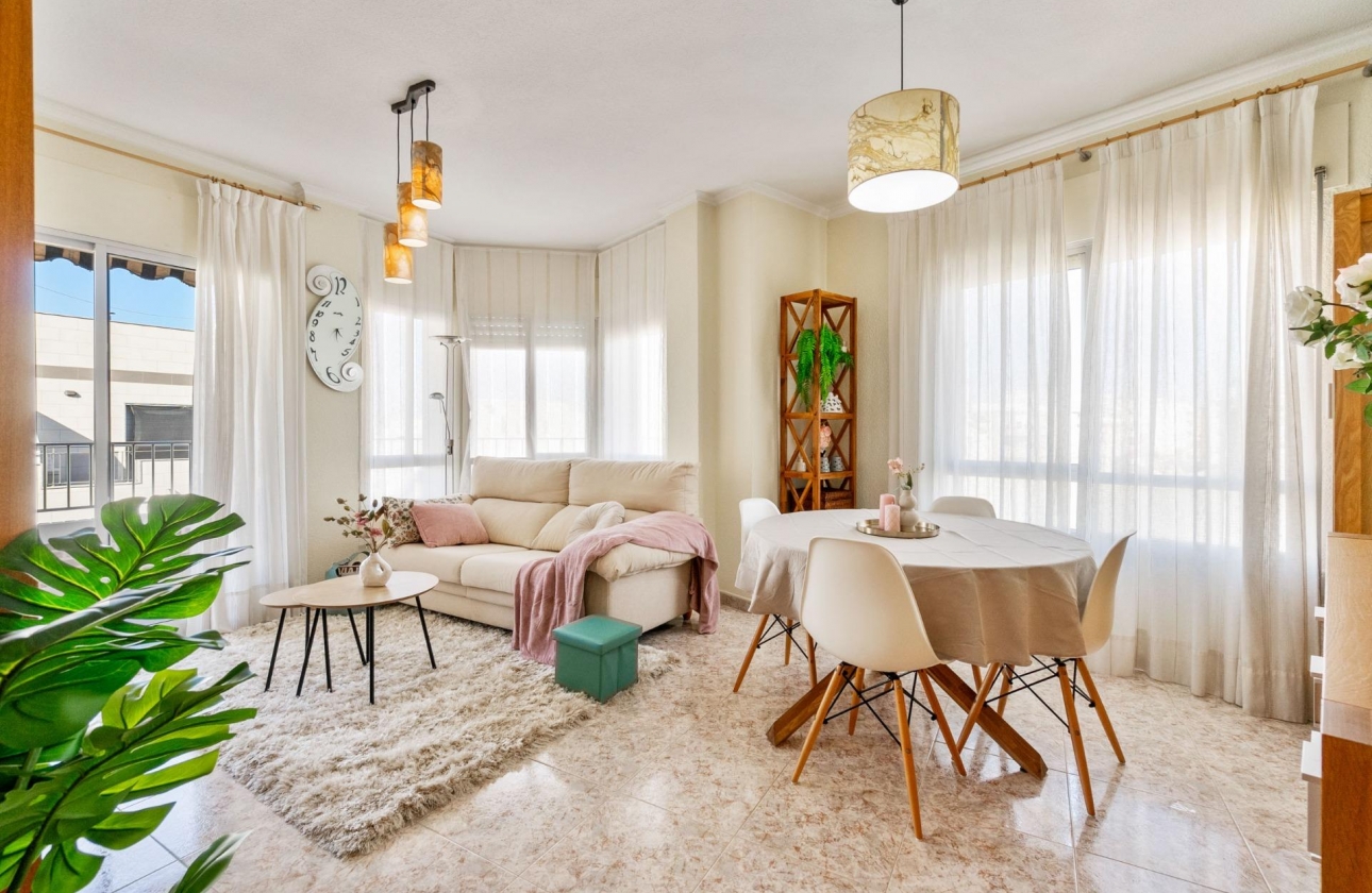 Resale - Apartment - Torrevieja - torrevieja