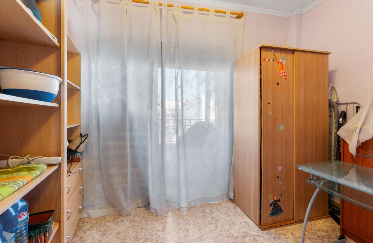 Resale - Apartment - Torrevieja - torrevieja