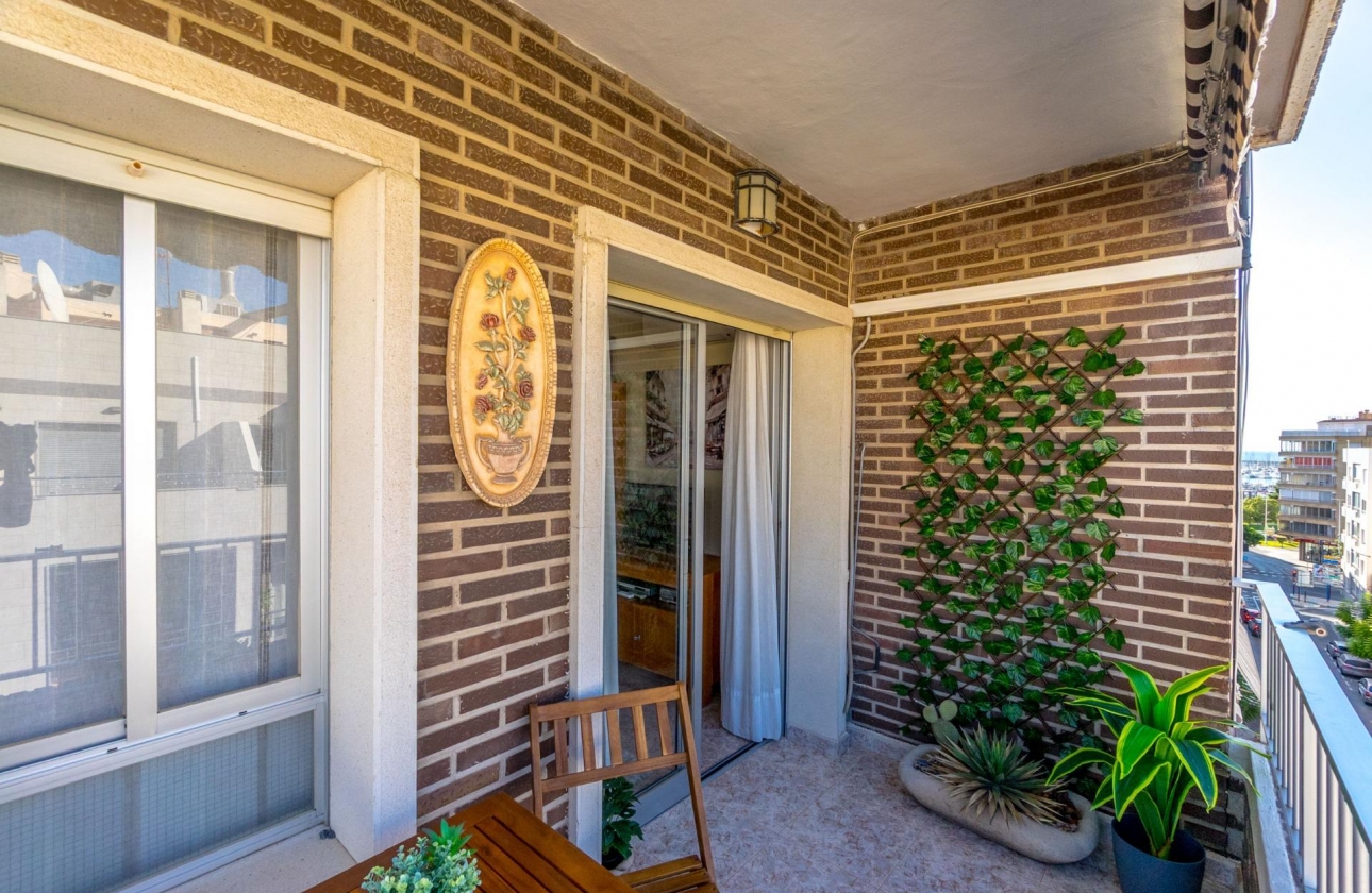 Resale - Apartment - Torrevieja - torrevieja