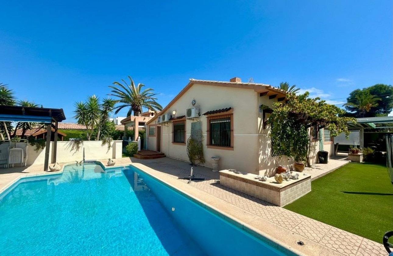 Wiederverkauf - Villa - Orihuela Costa - Cabo Roig