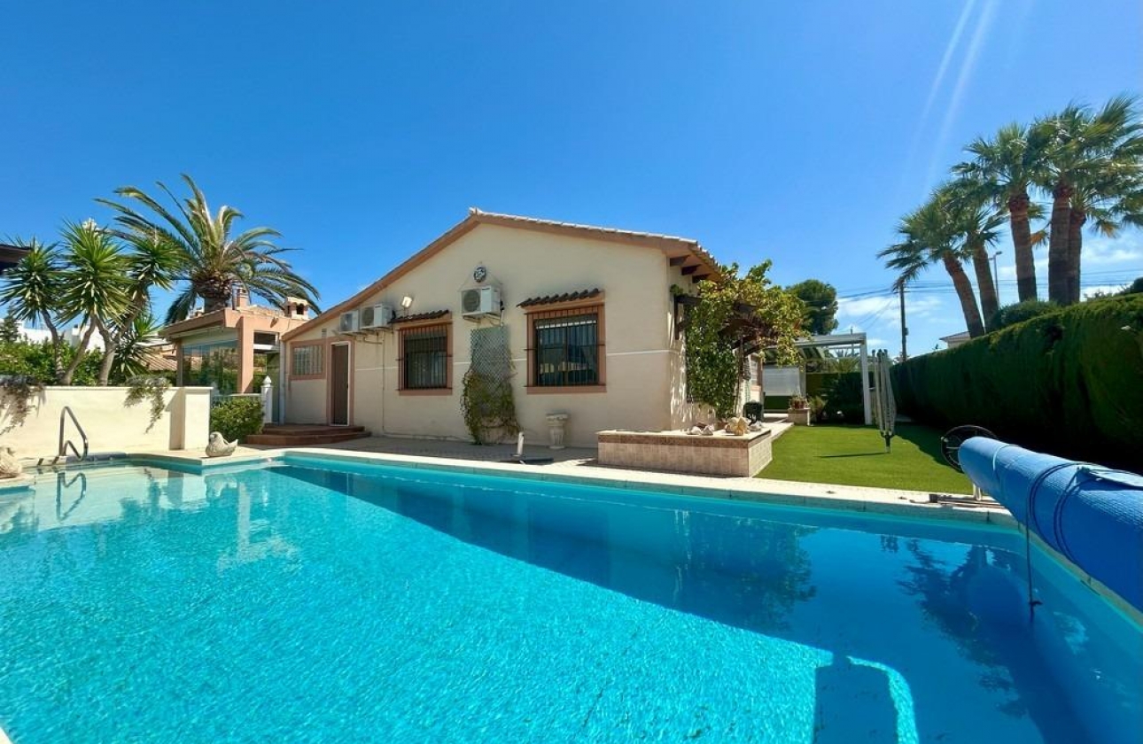 Wiederverkauf - Villa - Orihuela Costa - Cabo Roig