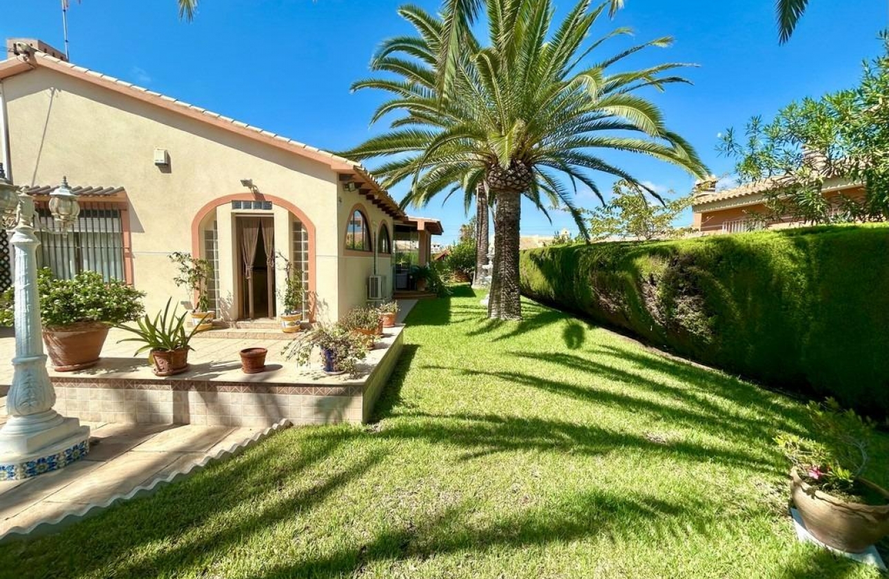 Wiederverkauf - Villa - Orihuela Costa - Cabo Roig