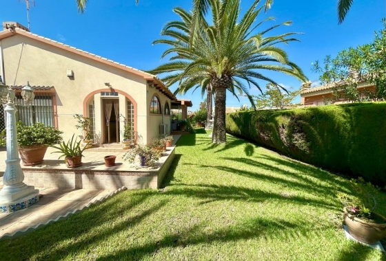 Wiederverkauf - Villa - Orihuela Costa - Cabo Roig