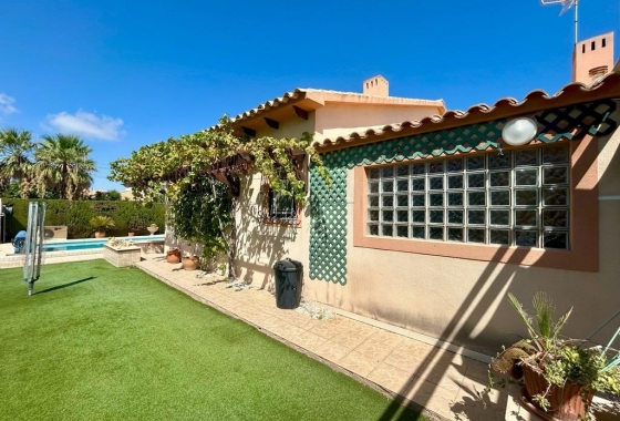 Wiederverkauf - Villa - Orihuela Costa - Cabo Roig