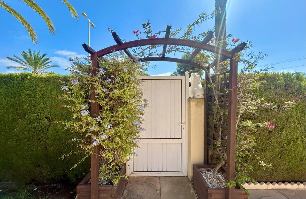 Wiederverkauf - Villa - Orihuela Costa - Cabo Roig