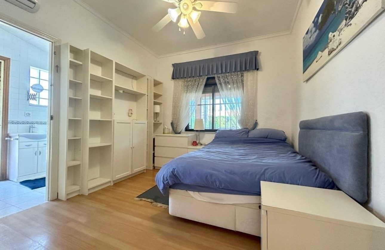 Wiederverkauf - Villa - Orihuela Costa - Cabo Roig