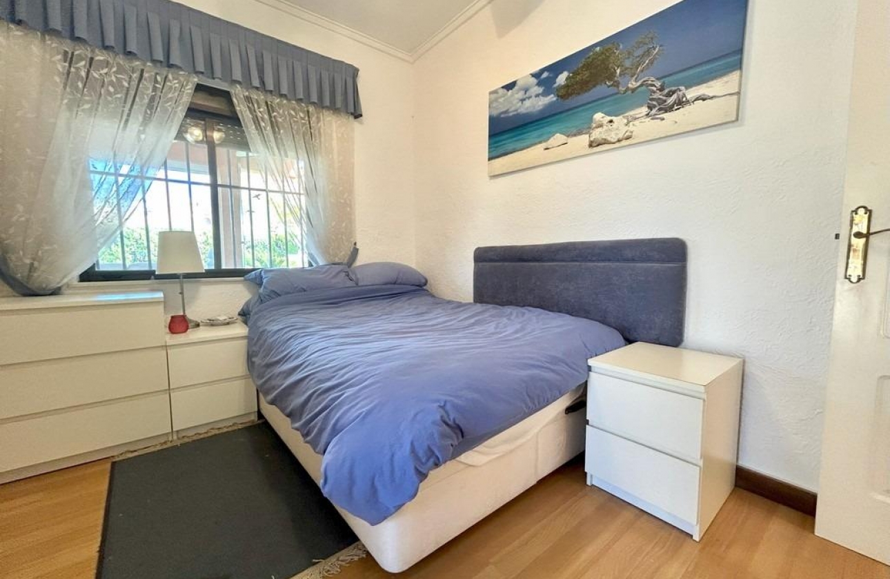 Wiederverkauf - Villa - Orihuela Costa - Cabo Roig