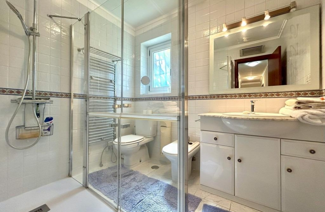 Wiederverkauf - Villa - Orihuela Costa - Cabo Roig