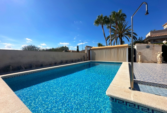 Resale - Villa - Orihuela Costa - Playa Flamenca