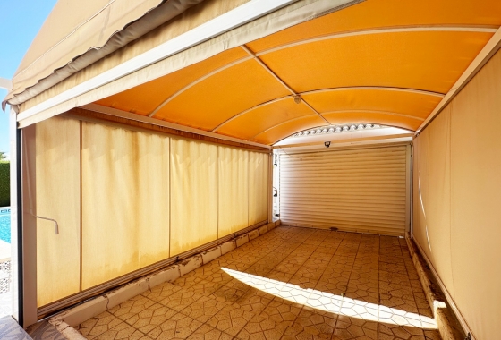 Resale - Villa - Orihuela Costa - Playa Flamenca