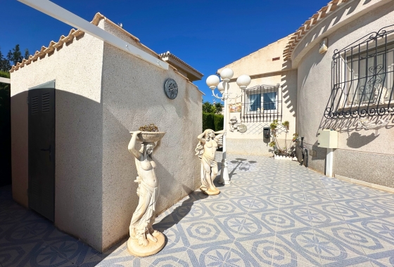 Resale - Villa - Orihuela Costa - Playa Flamenca