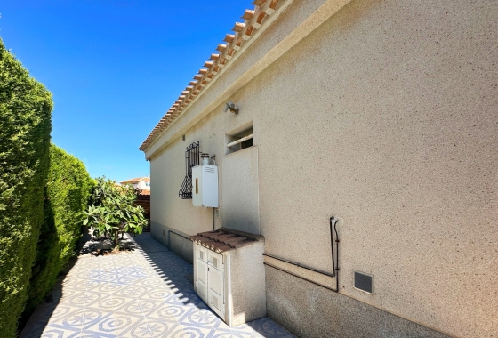 Resale - Villa - Orihuela Costa - Playa Flamenca