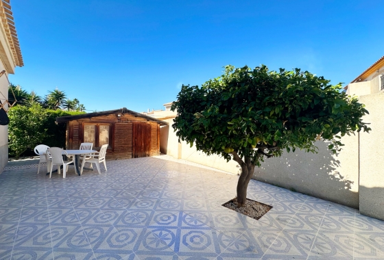Resale - Villa - Orihuela Costa - Playa Flamenca