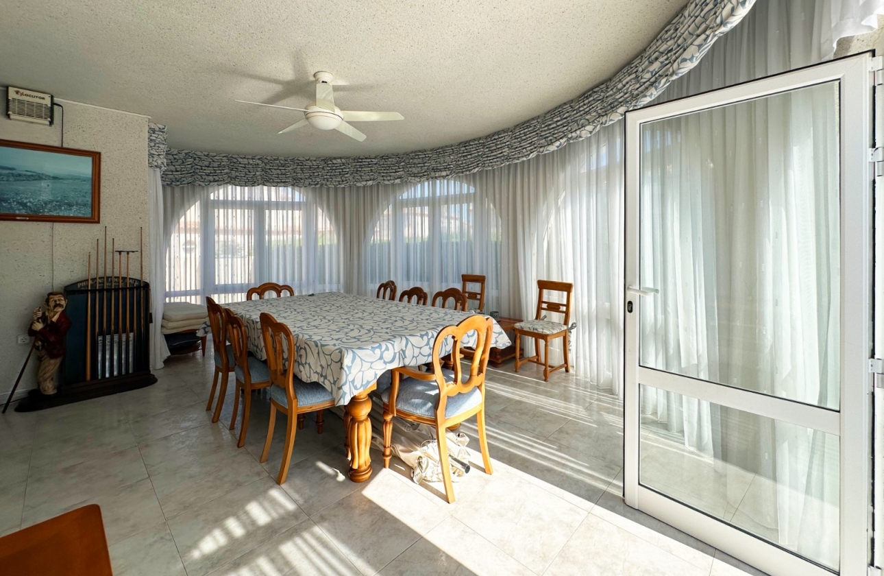 Resale - Villa - Orihuela Costa - Playa Flamenca