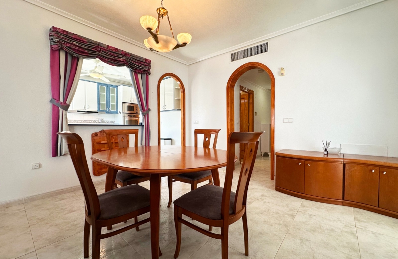 Resale - Villa - Orihuela Costa - Playa Flamenca