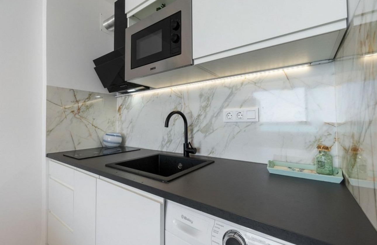 Resale - Apartment - Torrevieja - Cabo Cervera